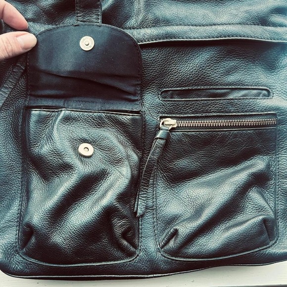 Great American Leather Works‎ Black Leather Cross Body Bag storage main image 5